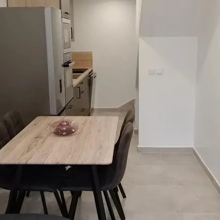 Appartement Cosy A Le Caylar 38M² Avec Parking Le Caylar